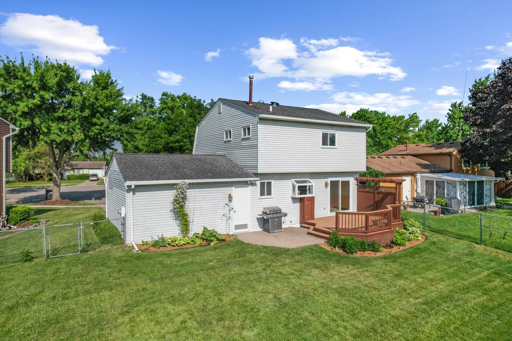 9231 Abbey Lane Superior Charter Township MI 48198