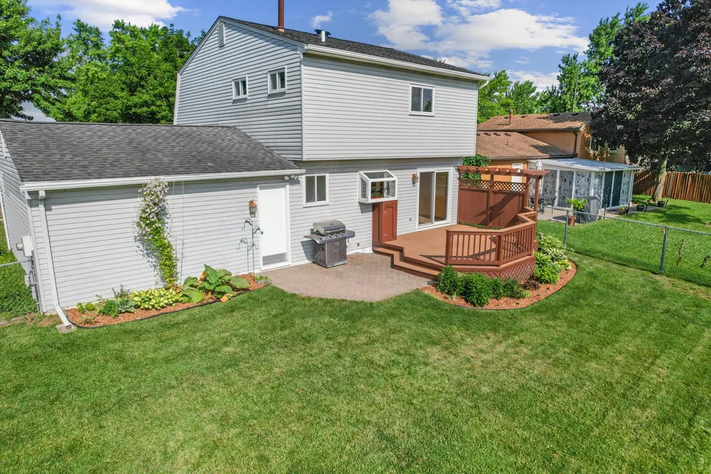 9231 Abbey Lane Superior Charter Township MI 48198