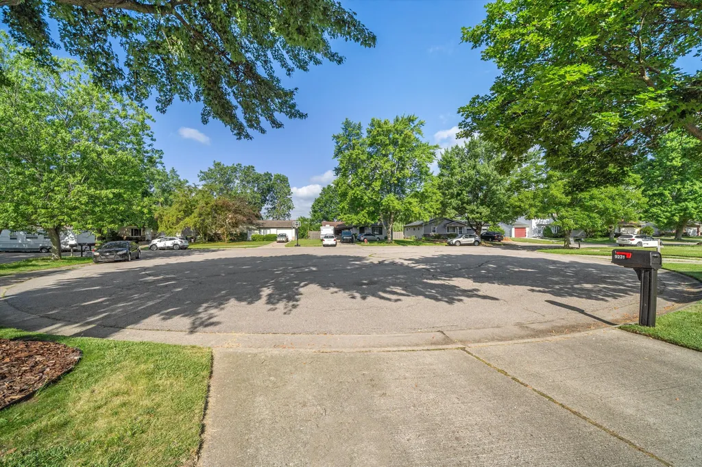 9231 Abbey Lane Superior Charter Township MI 48198