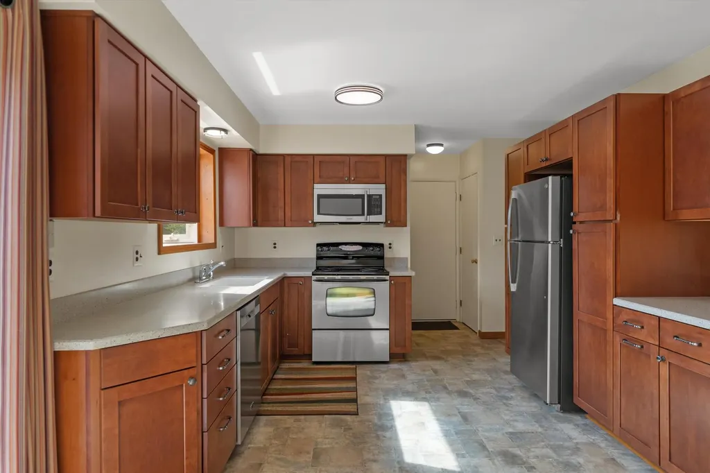 9231 Abbey Lane Superior Charter Township MI 48198