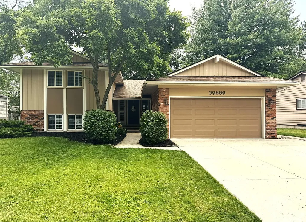 39889 Coronation Road Canton Charter Township MI 48188