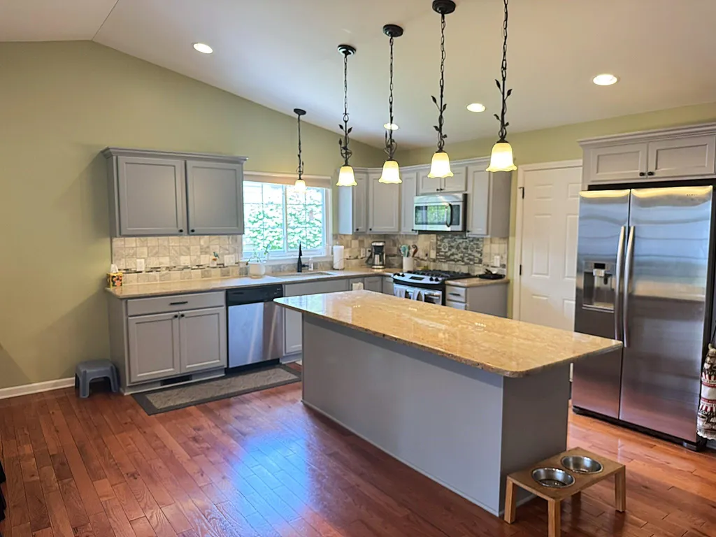 39889 Coronation Road Canton Charter Township MI 48188