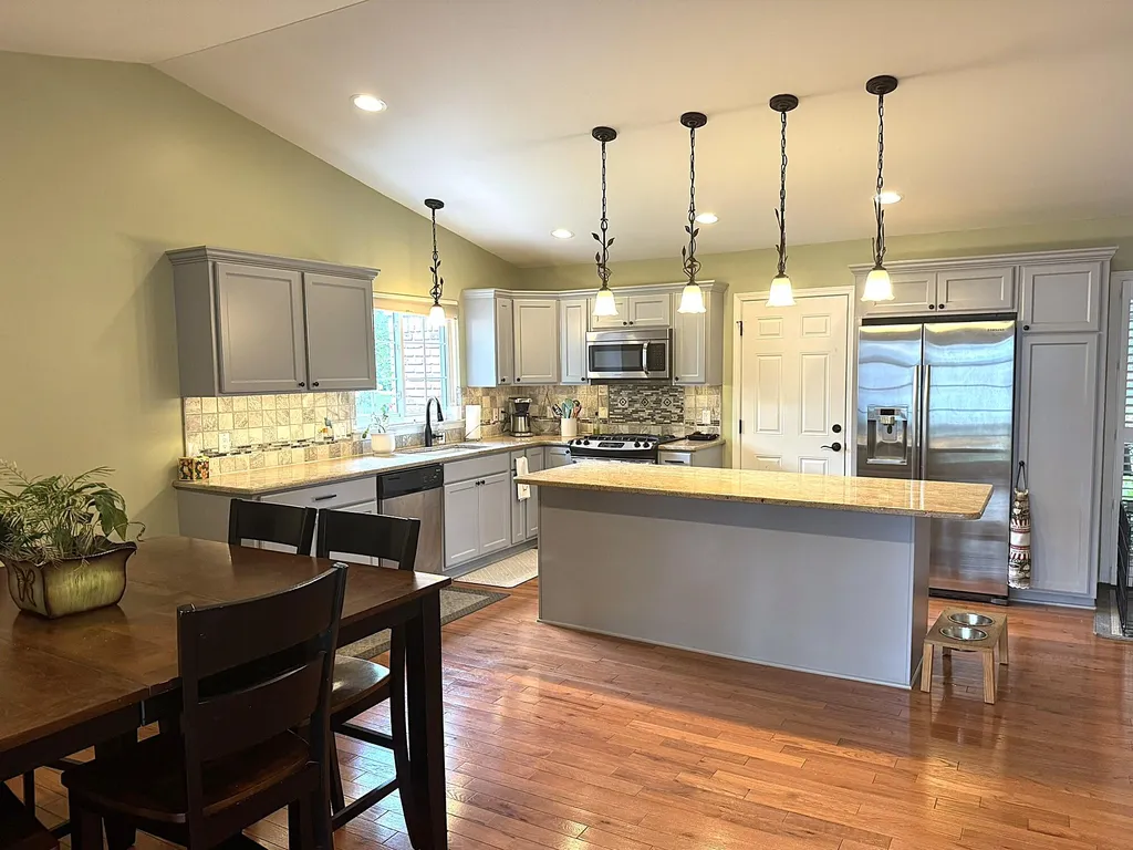 39889 Coronation Road Canton Charter Township MI 48188