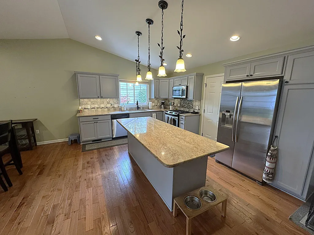 39889 Coronation Road Canton Charter Township MI 48188