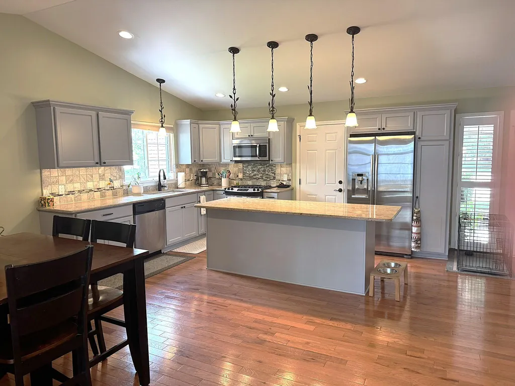 39889 Coronation Road Canton Charter Township MI 48188