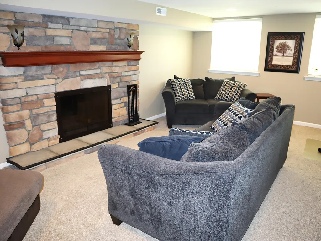 39889 Coronation Road Canton Charter Township MI 48188