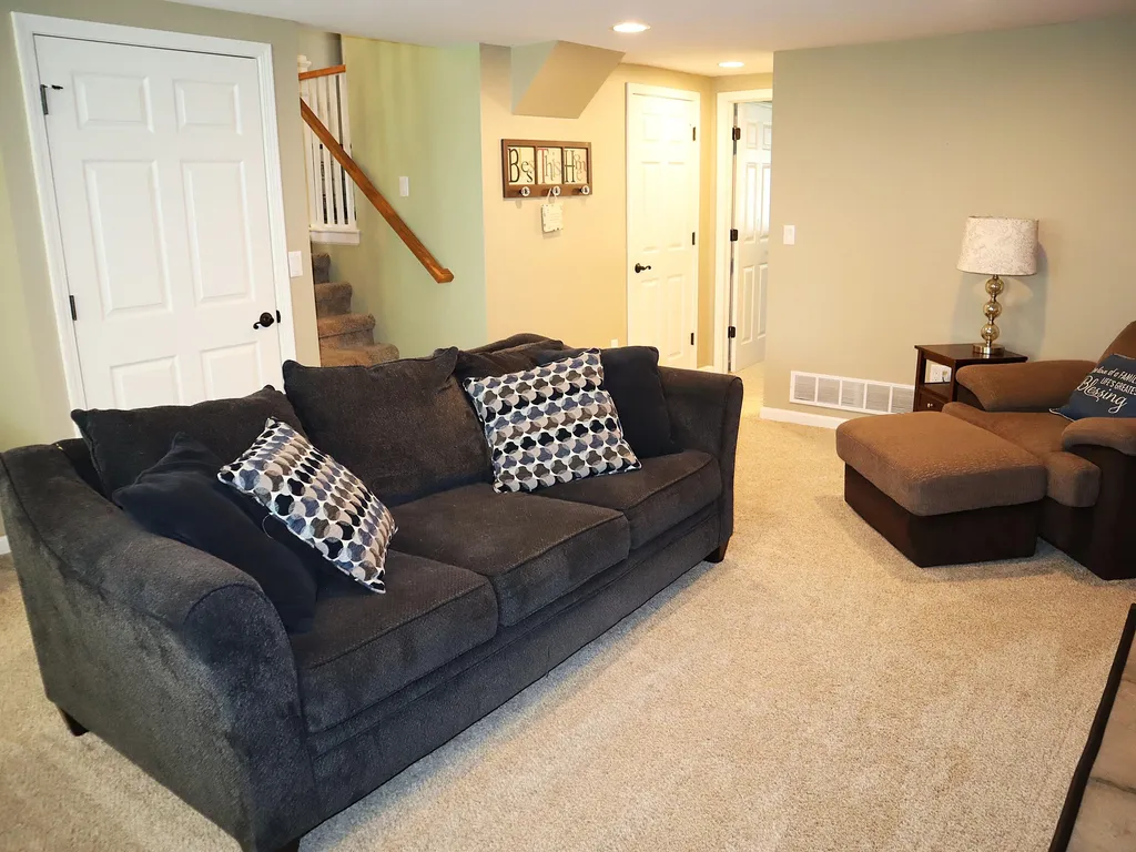 39889 Coronation Road Canton Charter Township MI 48188