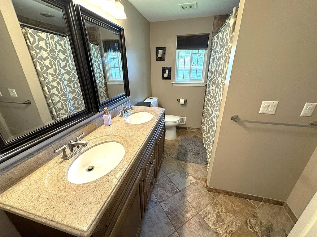 39889 Coronation Road Canton Charter Township MI 48188