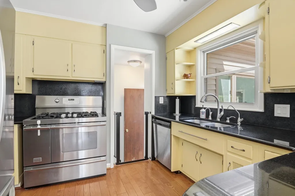 2678 Valley Drive Ann Arbor City MI 48103