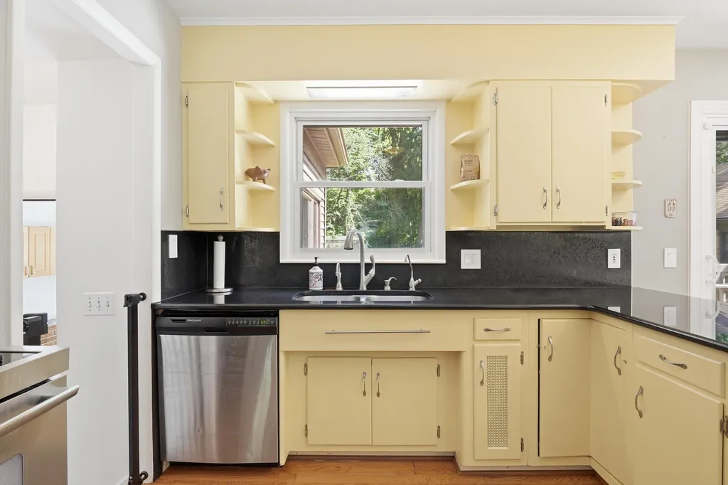 2678 Valley Drive Ann Arbor City MI 48103