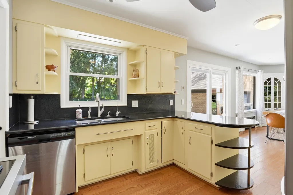 2678 Valley Drive Ann Arbor City MI 48103