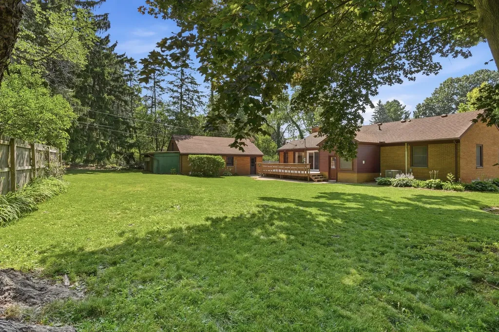 2678 Valley Drive Ann Arbor City MI 48103