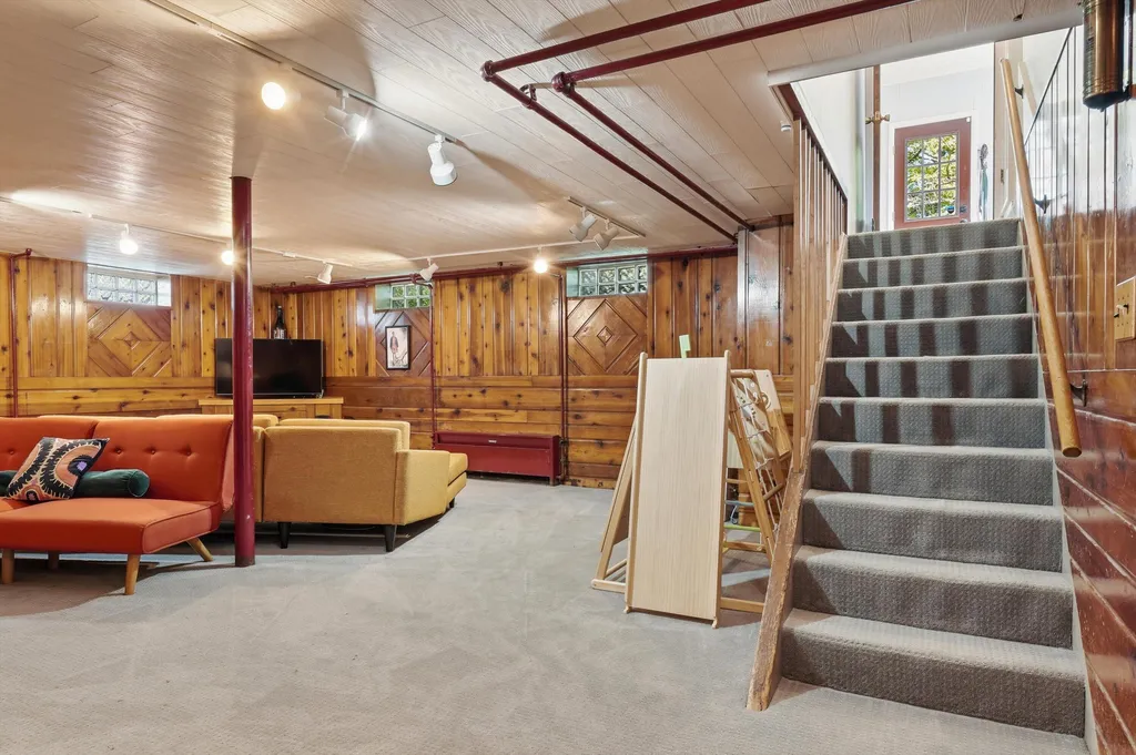 2678 Valley Drive Ann Arbor City MI 48103