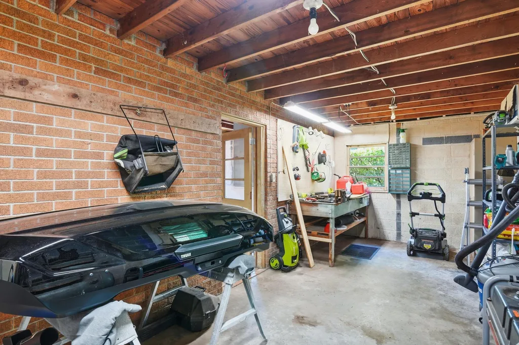 2678 Valley Drive Ann Arbor City MI 48103