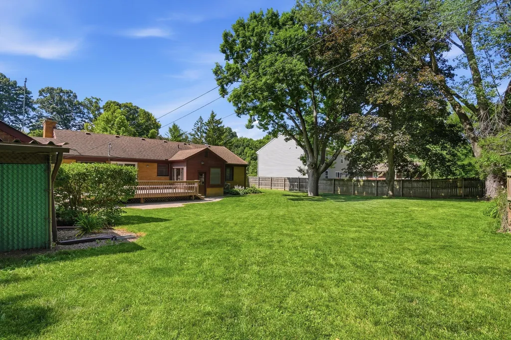 2678 Valley Drive Ann Arbor City MI 48103