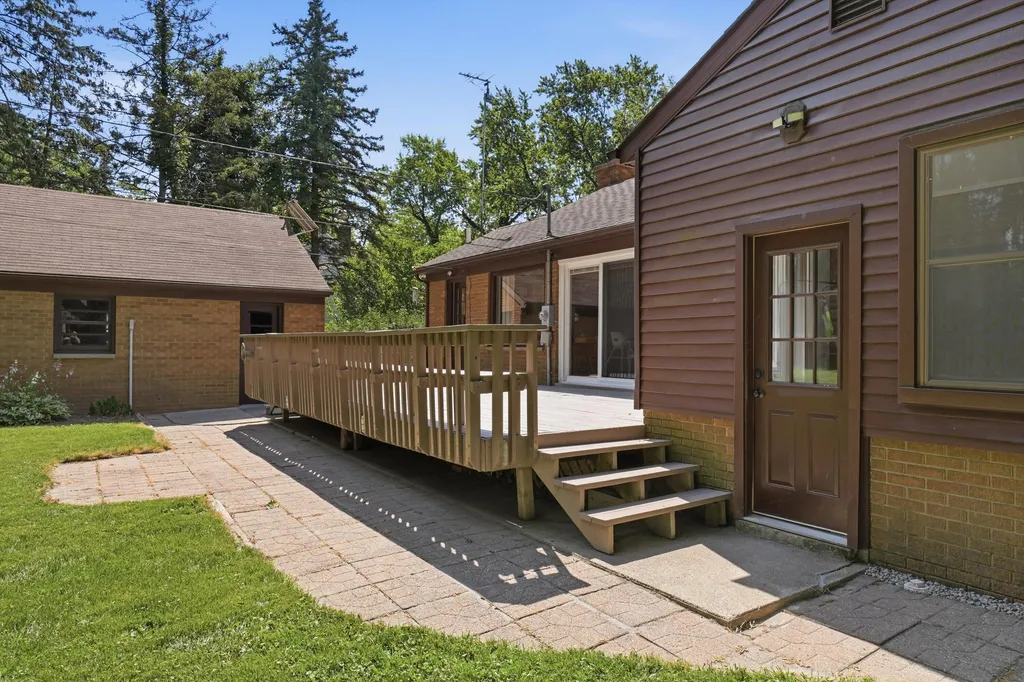 2678 Valley Drive Ann Arbor City MI 48103