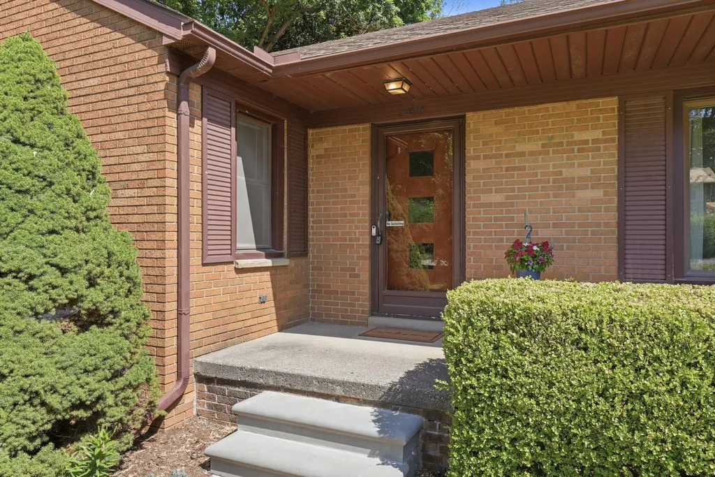 2678 Valley Drive Ann Arbor City MI 48103