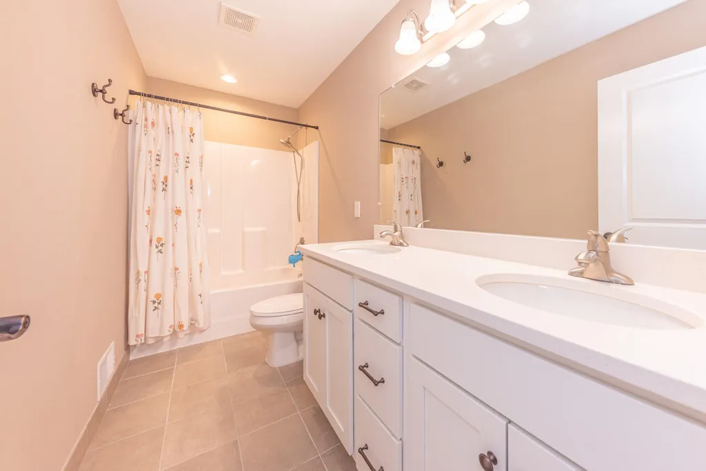 6493 Hawthorne Avenue Pittsfield Charter Township MI 48197