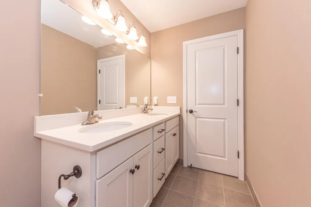 6493 Hawthorne Avenue Pittsfield Charter Township MI 48197