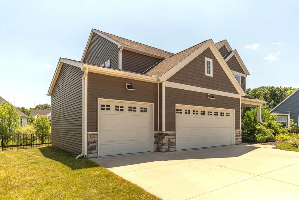 6493 Hawthorne Avenue Pittsfield Charter Township MI 48197