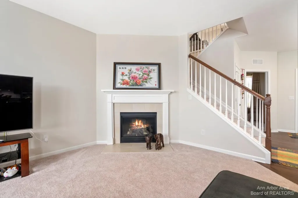 638 Holmdale Way Pittsfield Charter Township MI 48108