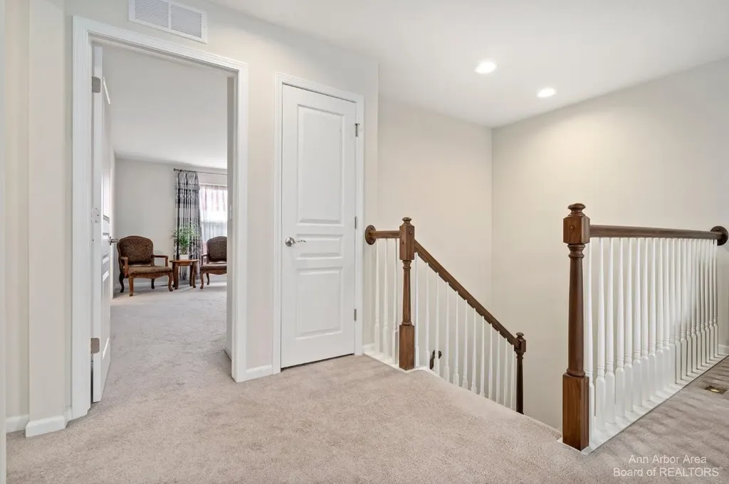 638 Holmdale Way Pittsfield Charter Township MI 48108