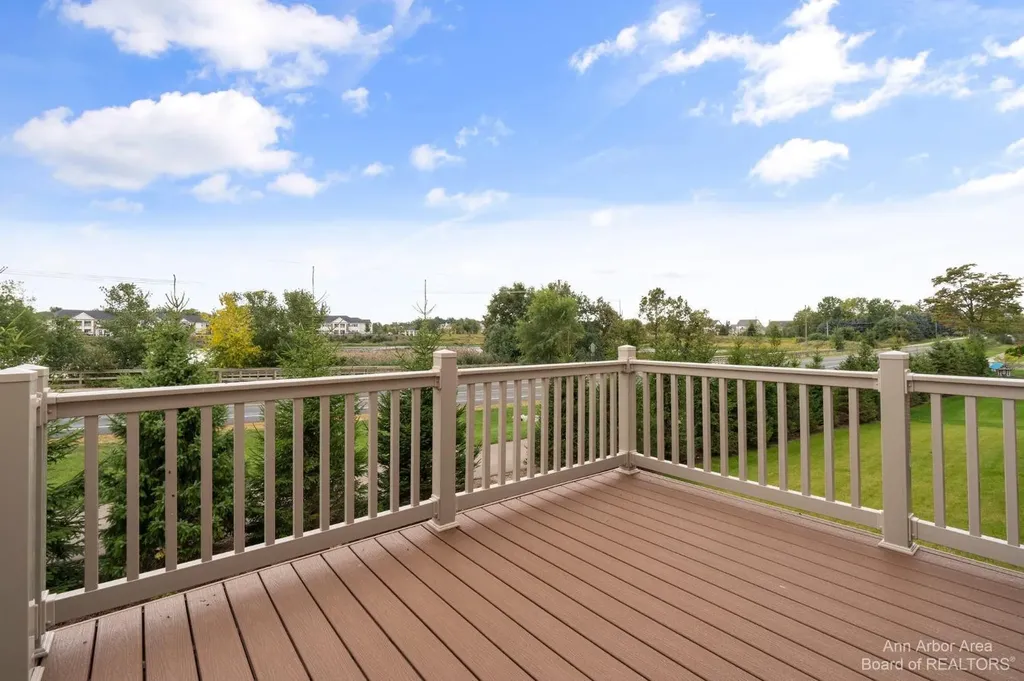 638 Holmdale Way Pittsfield Charter Township MI 48108