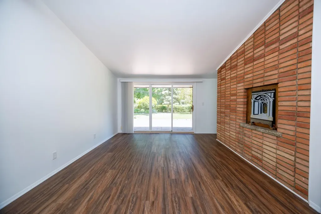 1521 Ledbury Drive Bloomfield Charter Township MI 48304