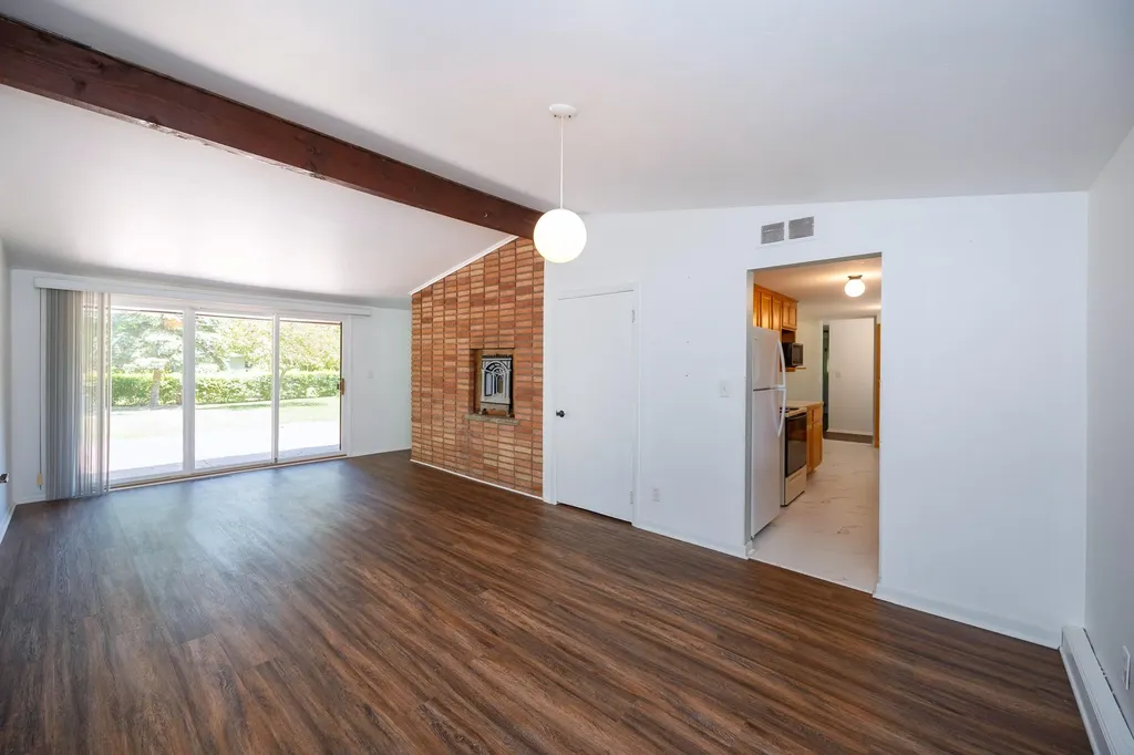 1521 Ledbury Drive Bloomfield Charter Township MI 48304
