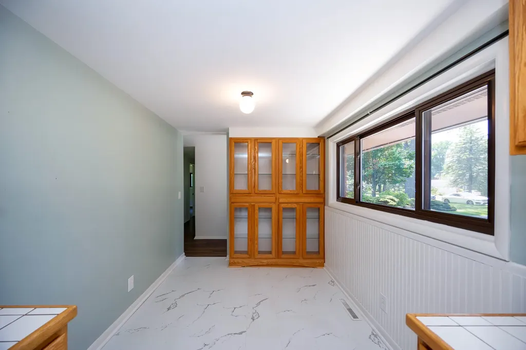 1521 Ledbury Drive Bloomfield Charter Township MI 48304