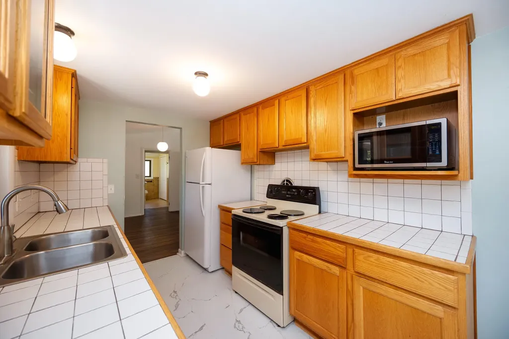 1521 Ledbury Drive Bloomfield Charter Township MI 48304