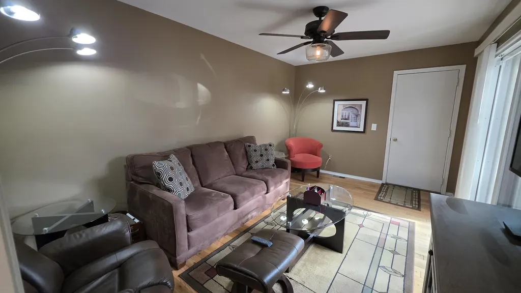 5256 Wright Way E West Bloomfield Charter Township MI 48322