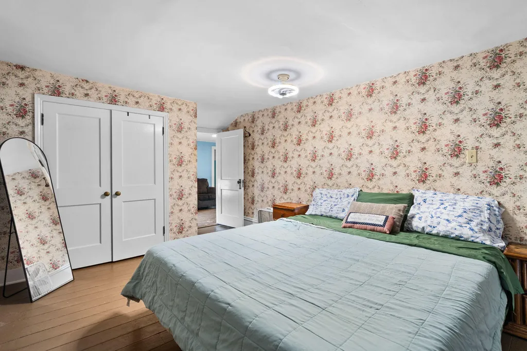 1396 E Forest Avenue Ypsilanti Charter Township MI 48198