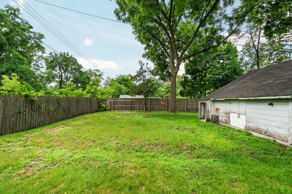 1396 E Forest Avenue Ypsilanti Charter Township MI 48198