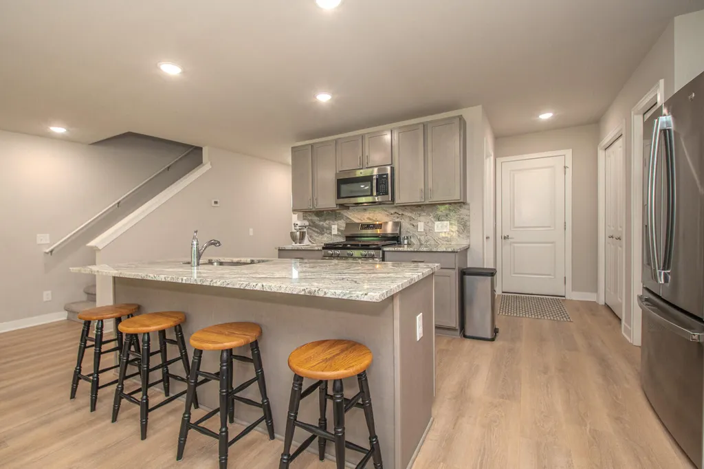 122 Parsons Lane Saline City MI 48176