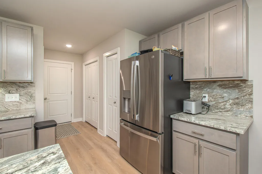 122 Parsons Lane Saline City MI 48176