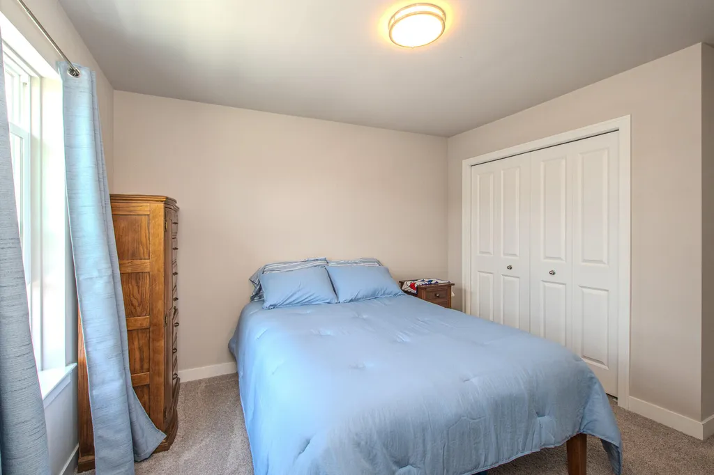 122 Parsons Lane Saline City MI 48176