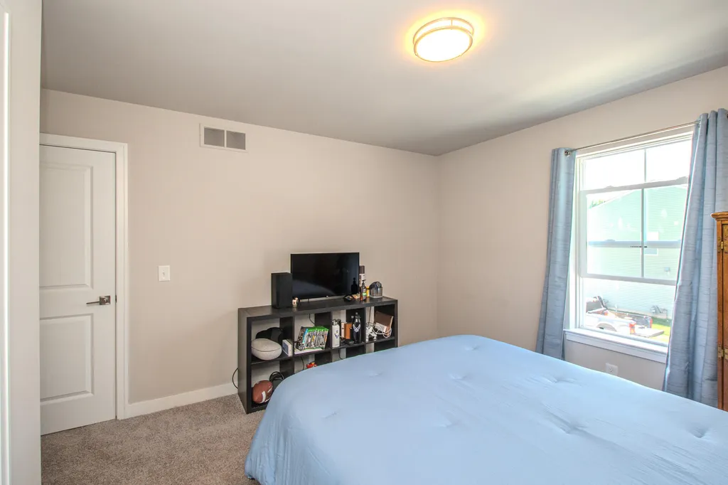 122 Parsons Lane Saline City MI 48176