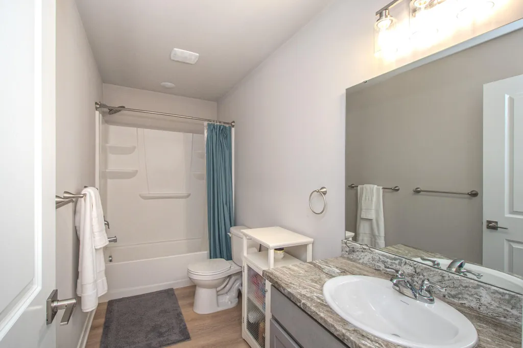 122 Parsons Lane Saline City MI 48176