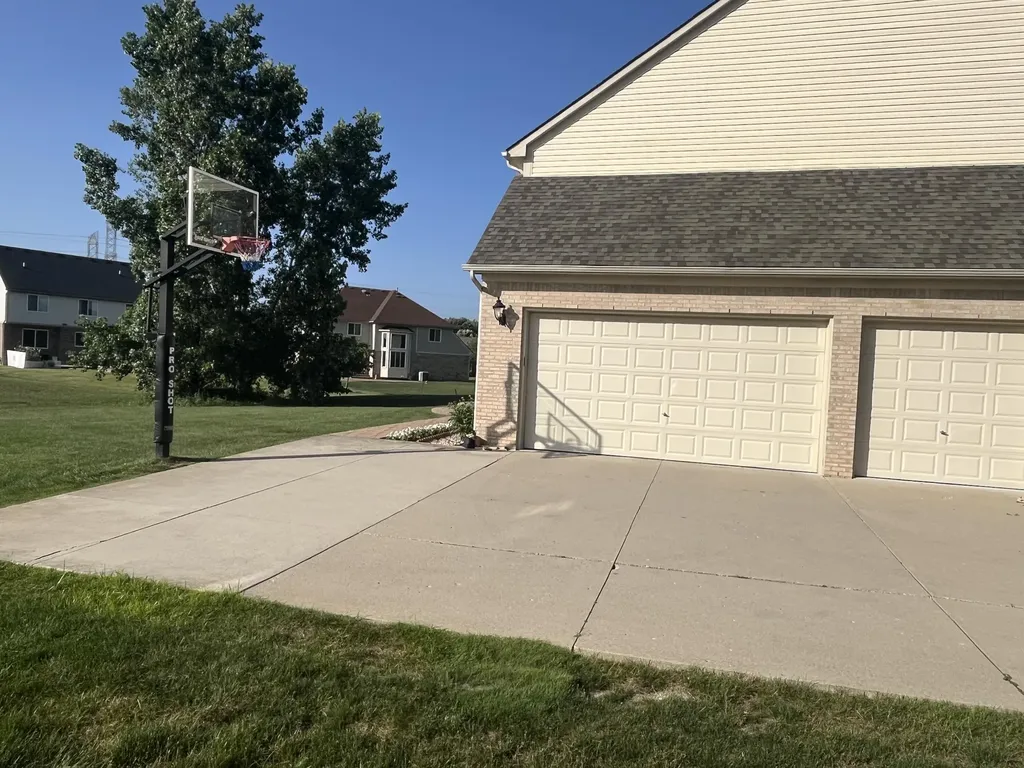 49182 Woodson Way Canton Charter Township MI 48187