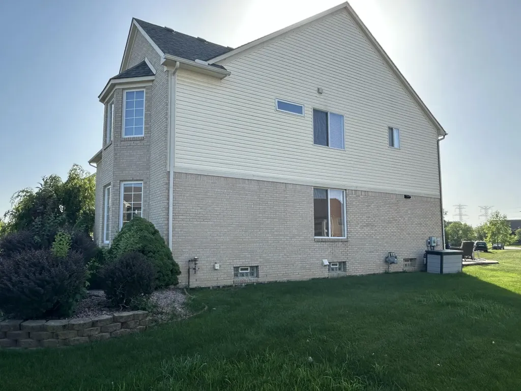 49182 Woodson Way Canton Charter Township MI 48187