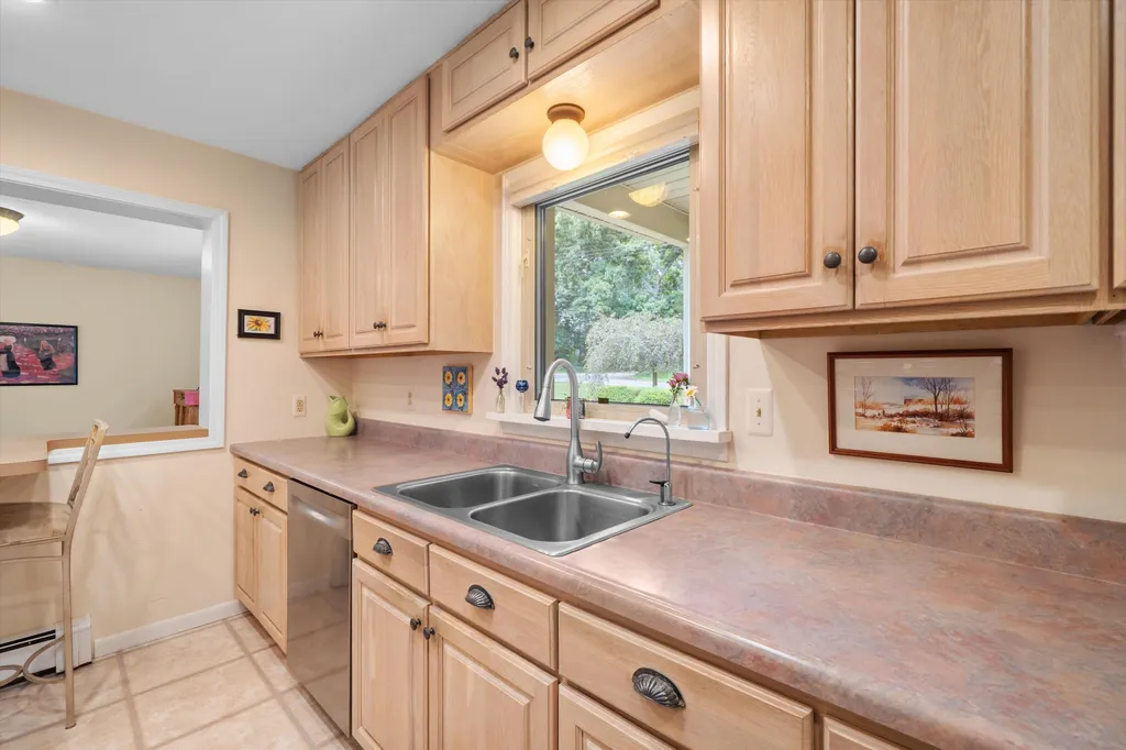 16009 Cavanaugh Lake Road Sylvan Township MI 48118