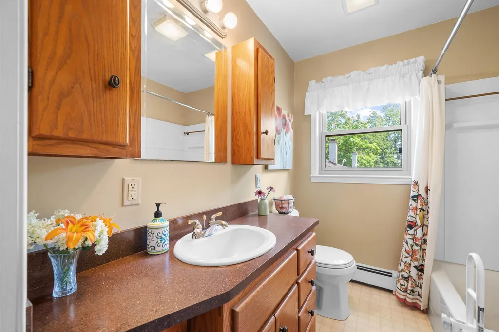 16009 Cavanaugh Lake Road Sylvan Township MI 48118