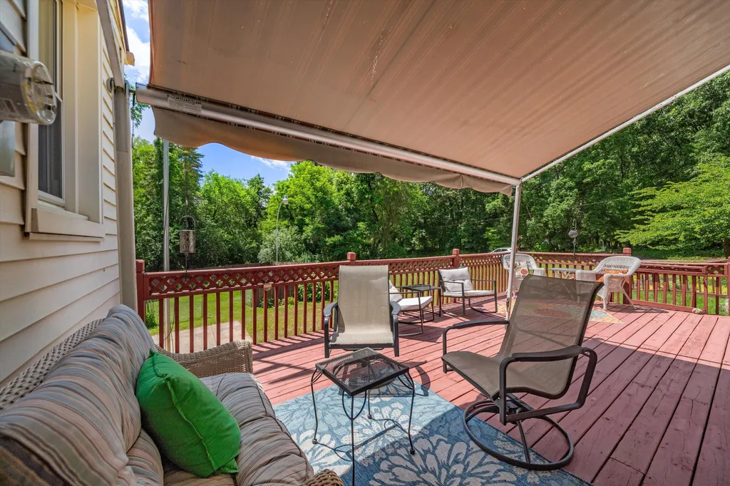 16009 Cavanaugh Lake Road Sylvan Township MI 48118
