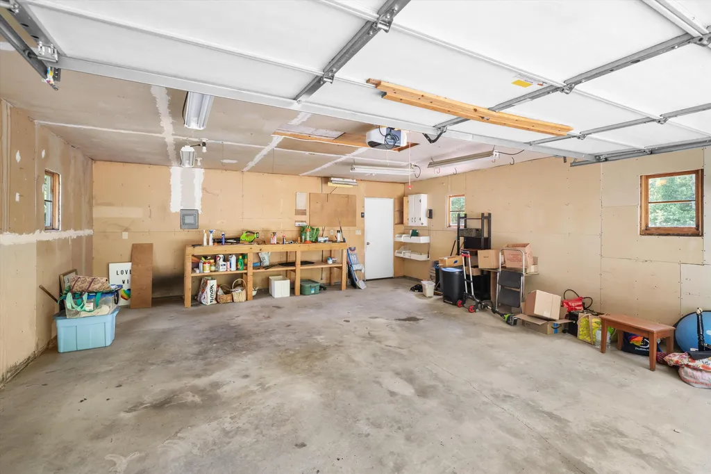 16009 Cavanaugh Lake Road Sylvan Township MI 48118