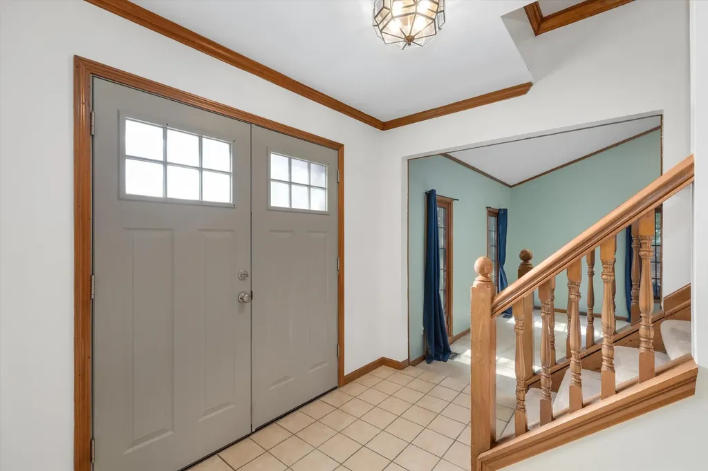 37731 W Meadowhill Drive Farmington Hills City MI 48167