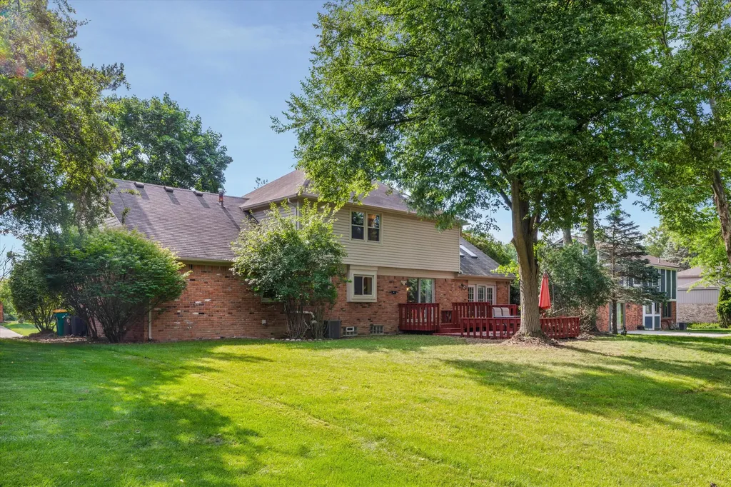 37731 W Meadowhill Drive Farmington Hills City MI 48167
