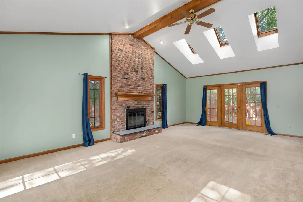 37731 W Meadowhill Drive Farmington Hills City MI 48167