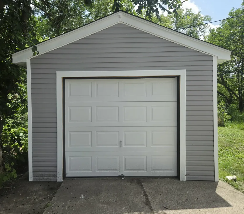 13894 Tacoma Street Detroit City MI 48205