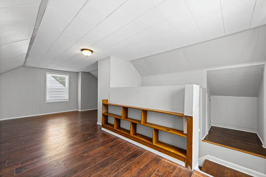 576 Garfield Avenue Lincoln Park City MI 48146
